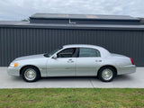 2000 Lincoln Town Car SOLD